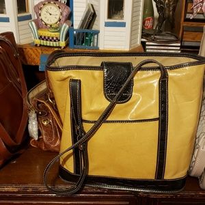 Large  mustard color Brahmin